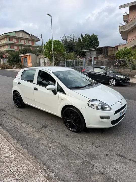Fiat Punto 2015 photo 3