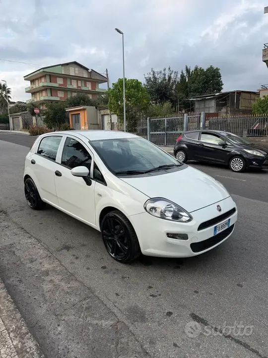 Fiat Punto 2015 photo 5