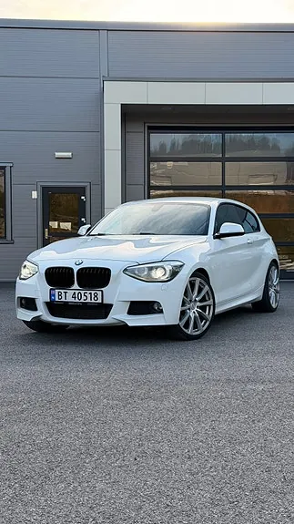 BMW 114I 2012 photo 2