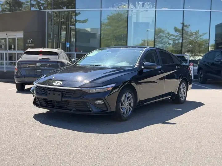 Hyundai Elantra