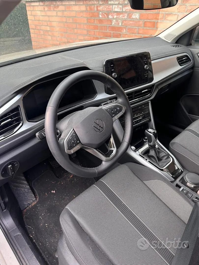 Volkswagen T-Roc 2024 photo 5