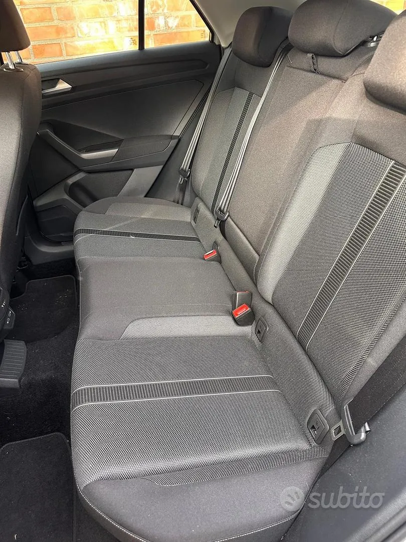 Volkswagen T-Roc 2024 photo 4