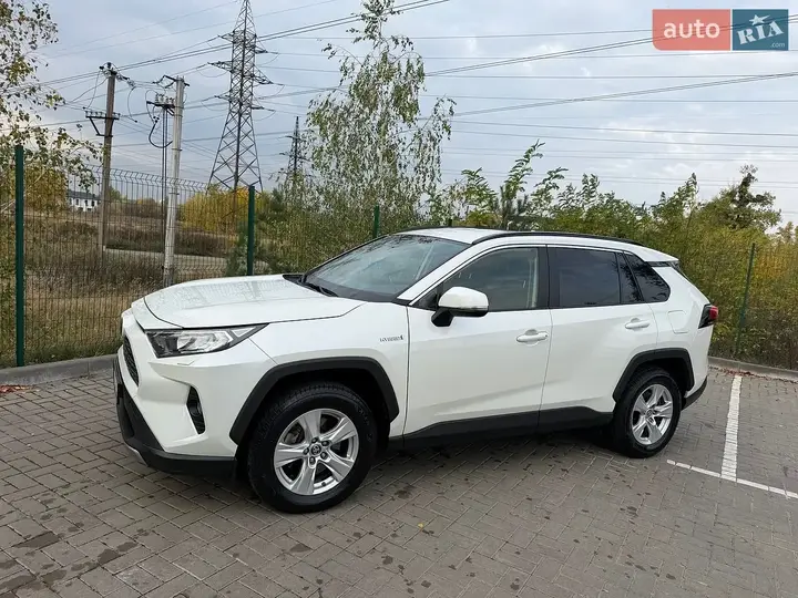 Toyota Rav4 2020 photo 3