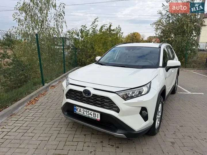 Toyota Rav4 2020 photo 2