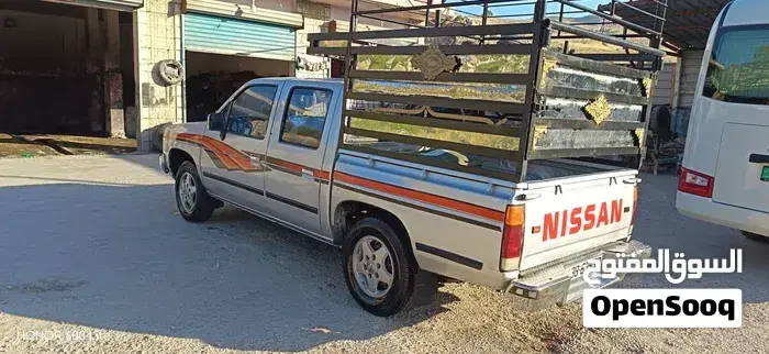 Nissan Datsun 1992 photo 4