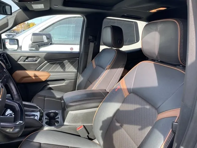 GMC Canyon 2024 photo 2