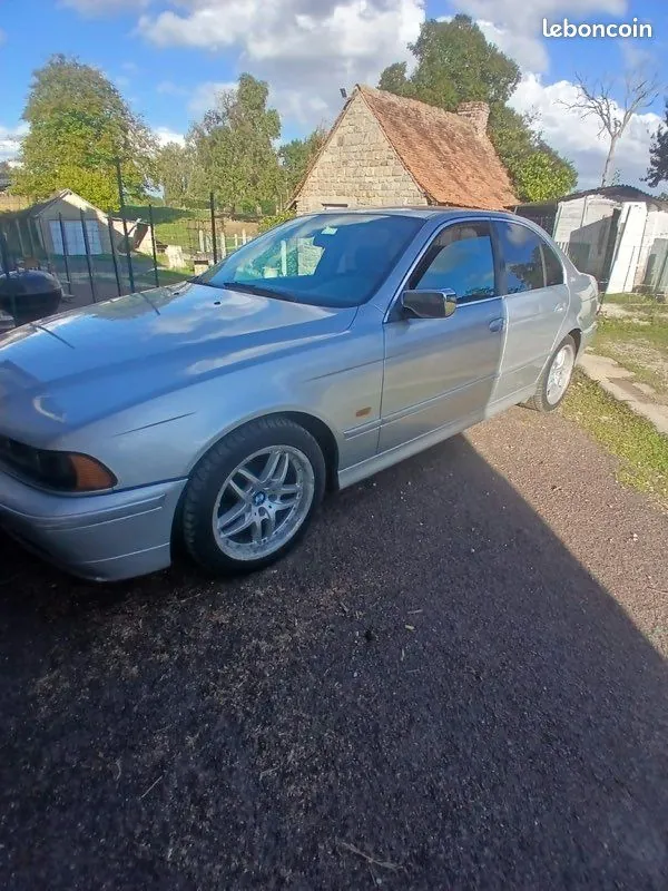 BMW 5 Series 2001 photo 2