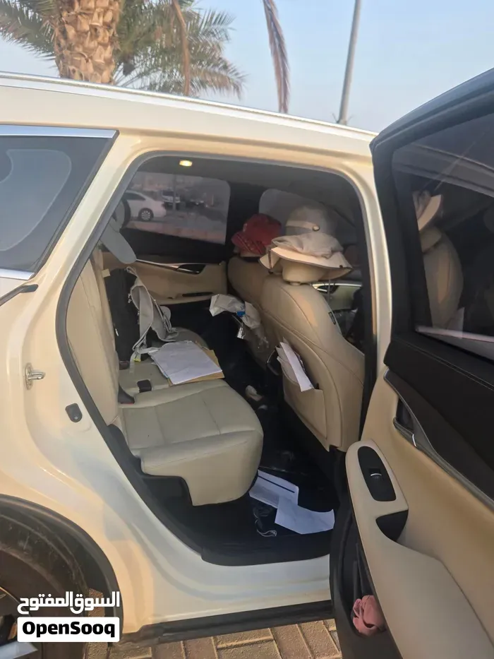 Infiniti Qx50 2022 photo 2