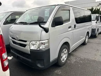 Toyota Hiace 2021 photo 4