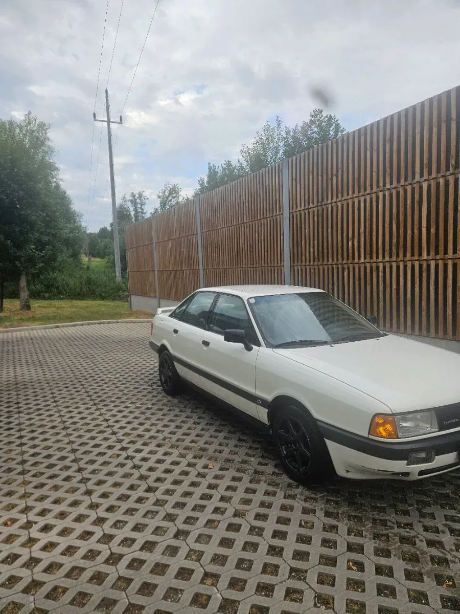 Audi 80 1990 photo 2