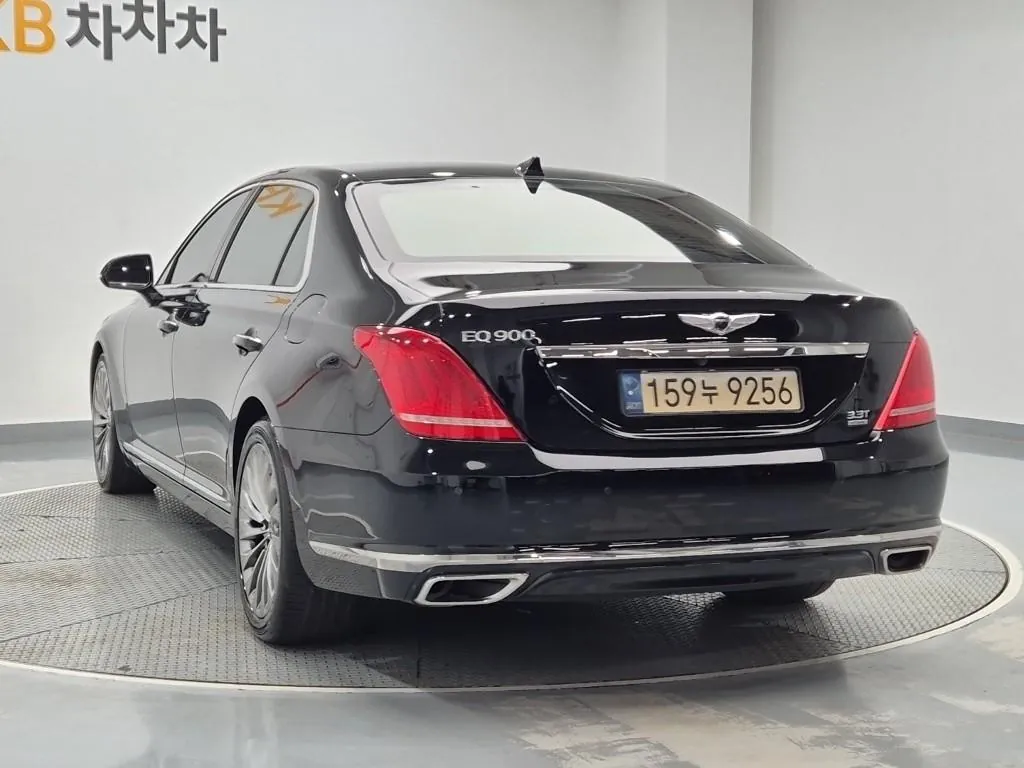Genesis Eq900 2016 photo 2