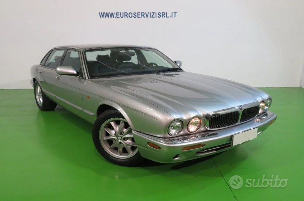 Jaguar Xj