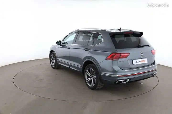 Volkswagen Tiguan Allspace 2023 photo 2