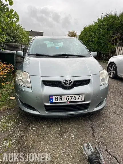 Toyota Auris 2008 photo 4