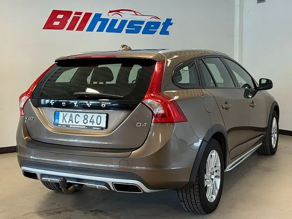 Volvo V60 Cross Country 2016 photo 3