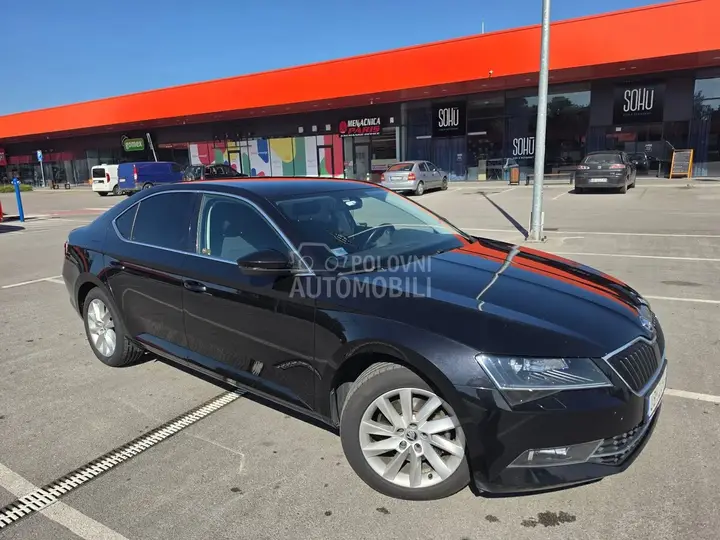 Skoda Superb 2018 photo 3