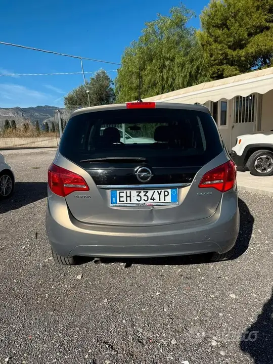Opel Meriva 2011 photo 4