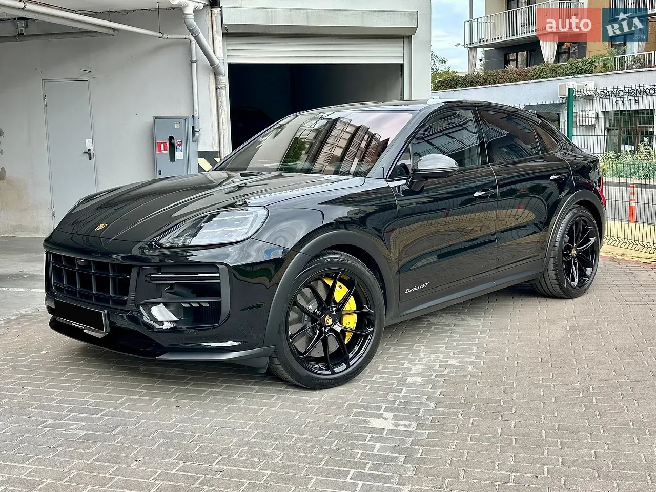Porsche Cayenne Coupe 2023 photo 2
