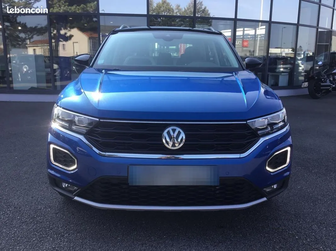Volkswagen T-Roc 2019 photo 2