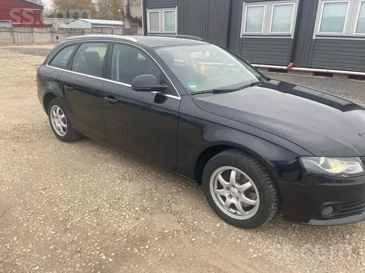 Audi A4 2008 photo 4