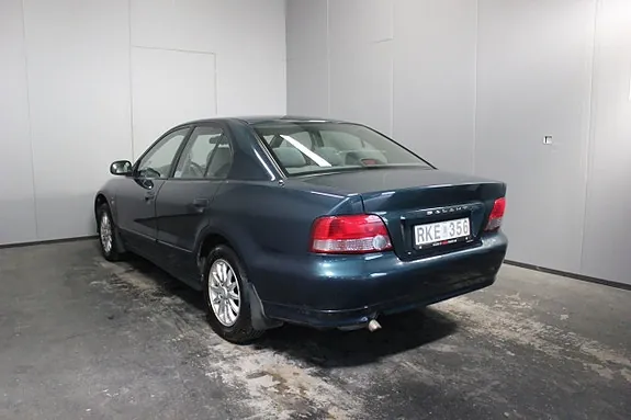 Mitsubishi Galant 1999 photo 3