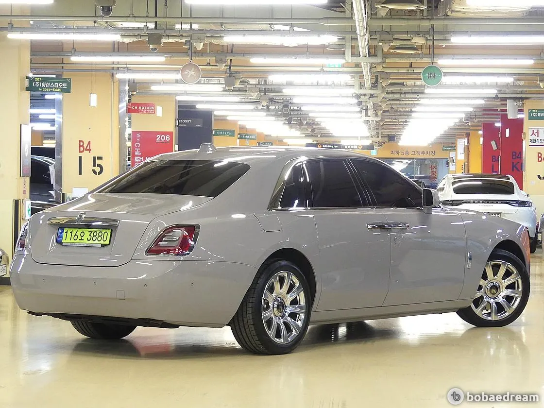 Rolls-Royce Ghost 2024 photo 3
