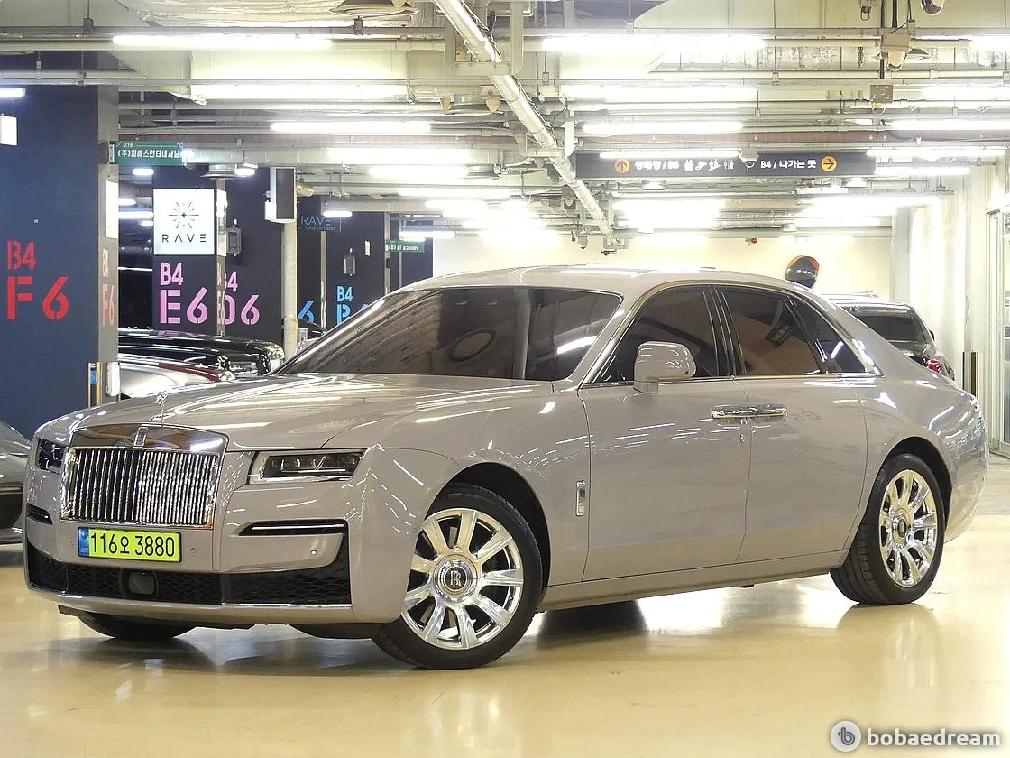 Rolls-Royce Ghost 2024 photo 2