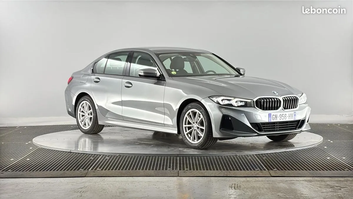 BMW Série 3 2023 photo 3