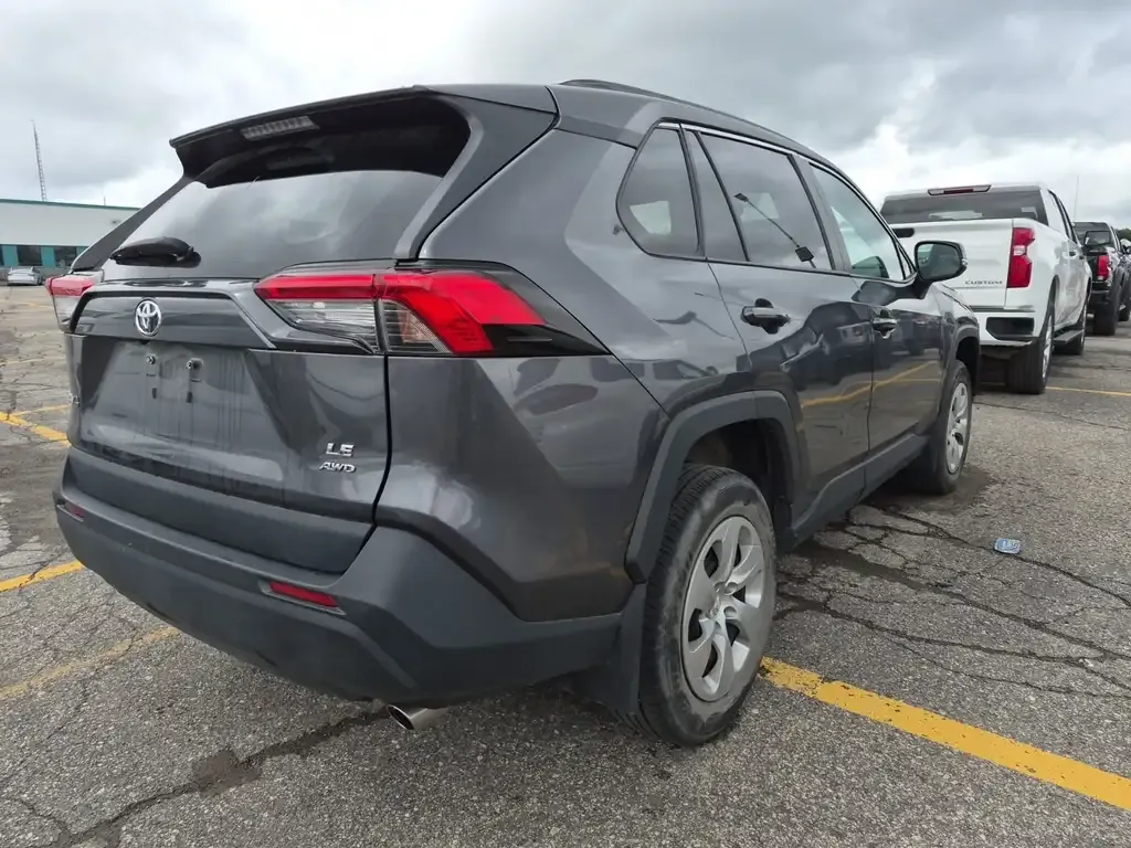 Toyota Rav4 2021 photo 2