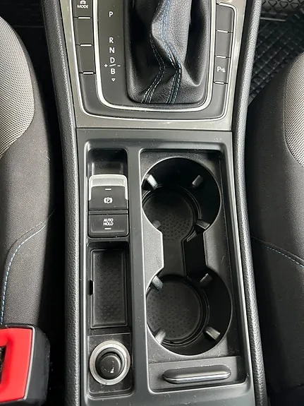 Volkswagen E-Golf 2016 photo 4