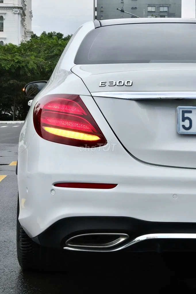 Mercedes-Benz E-Class 2017 photo 3
