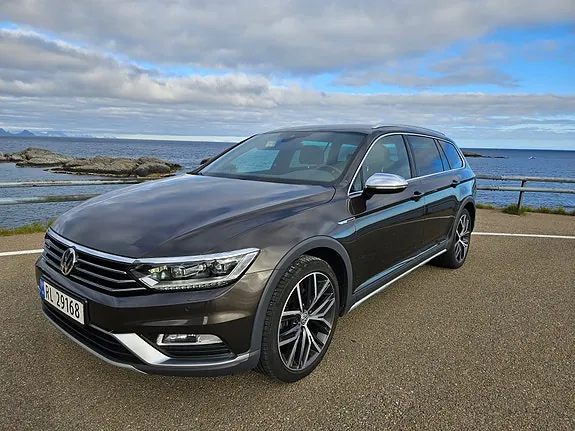 Volkswagen Passat 2017 photo 2