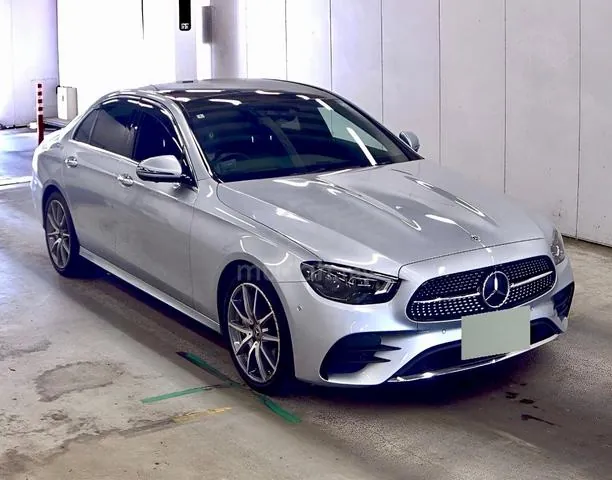 Mercedes-Benz E300