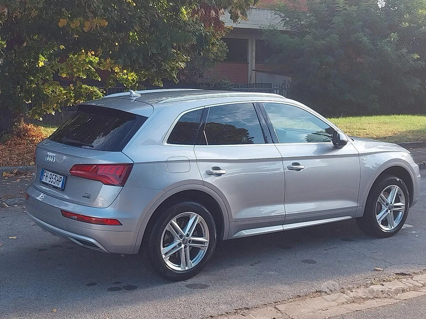 Audi Q5 2017 photo 2