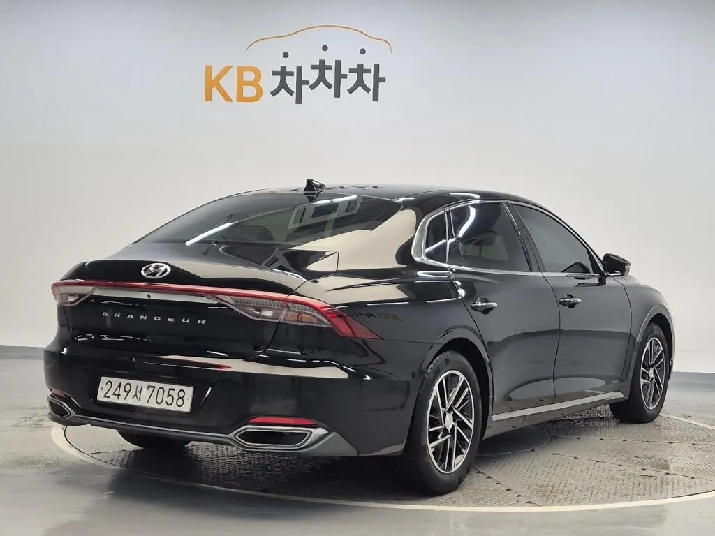 Hyundai Grandeur 2022 photo 3