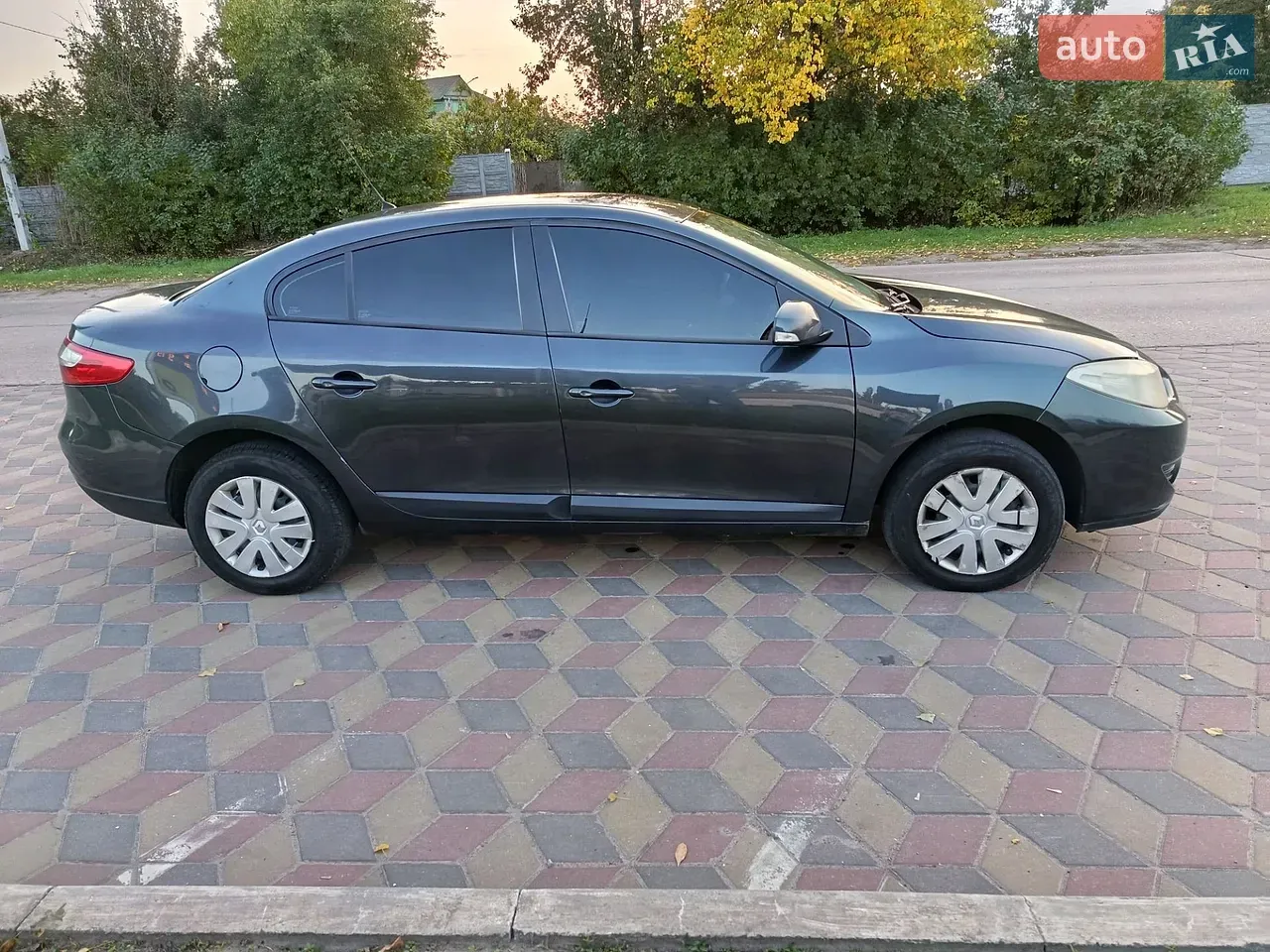Renault Fluence 2012 photo 3