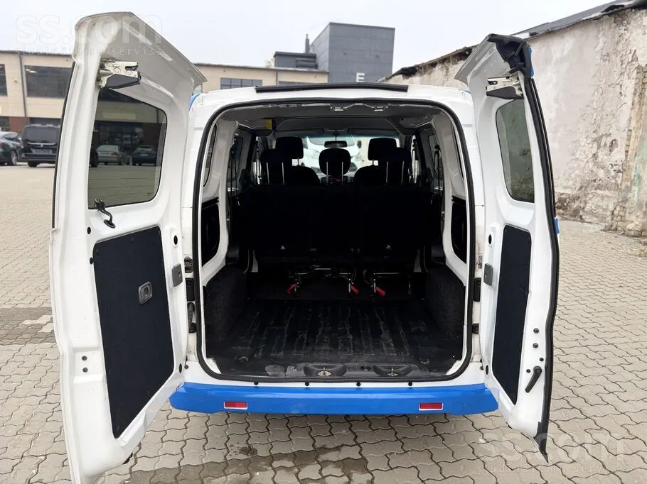 Nissan Nv200 2015 photo 5
