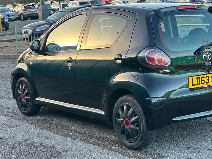 Toyota Aygo 2014 photo 3