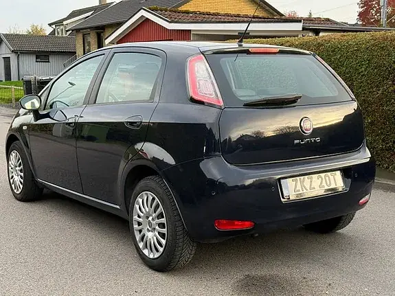Fiat Punto 2012 photo 4
