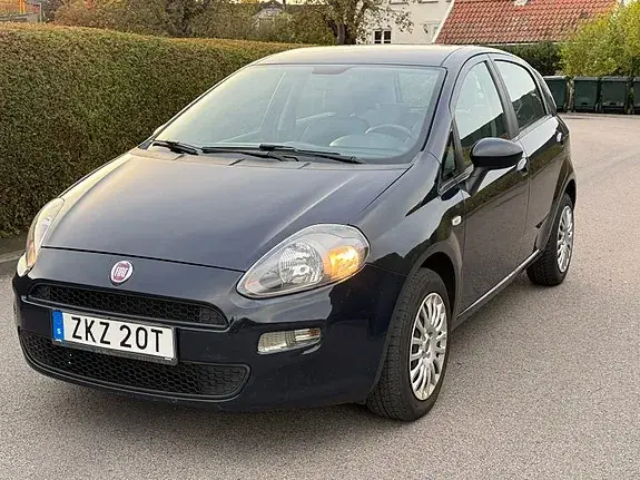 Fiat Punto 2012 photo 2