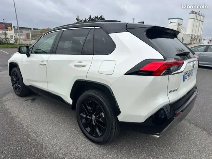 Toyota Rav4 2022 photo 4