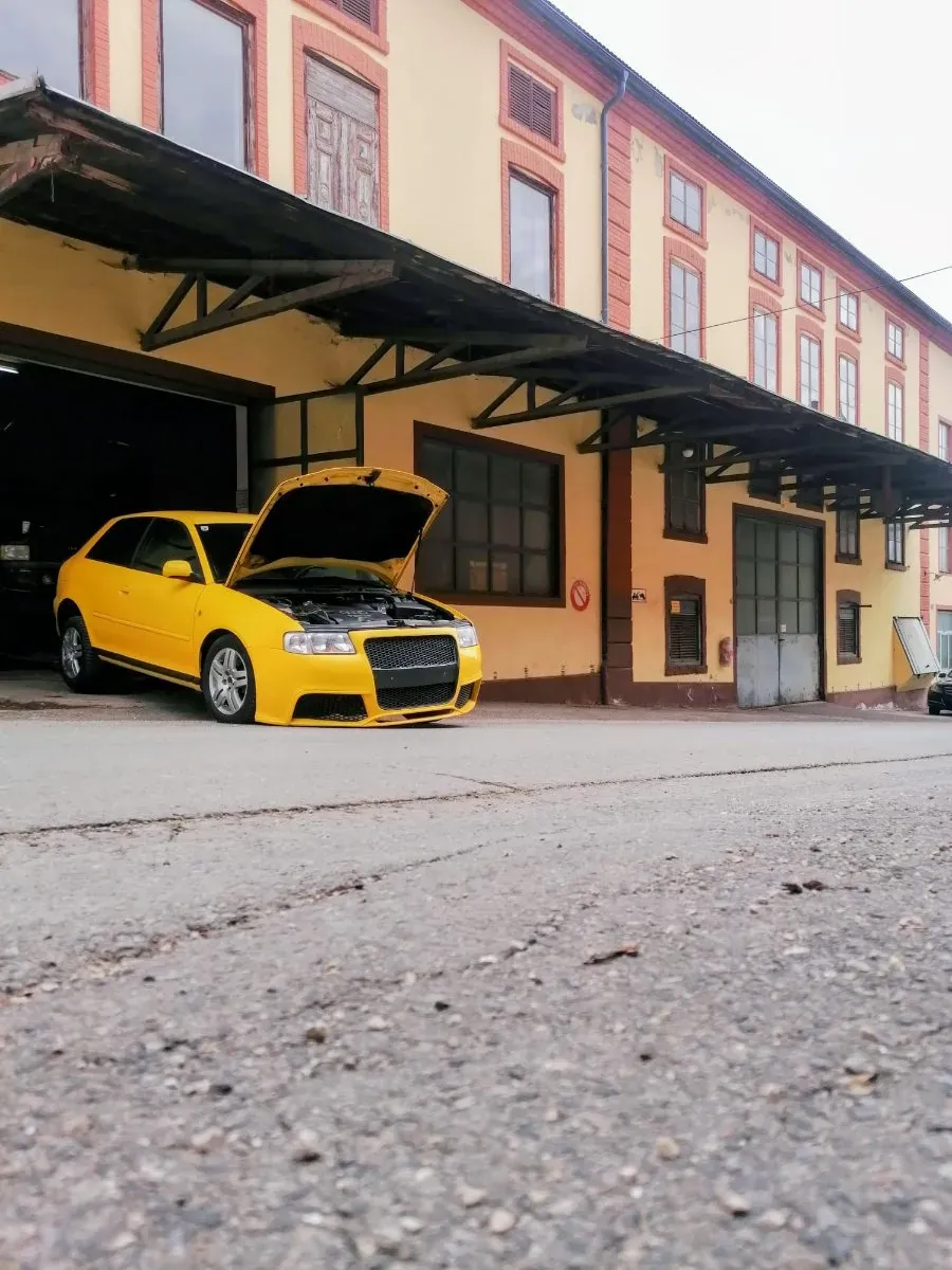 Audi A3 1999 photo 2