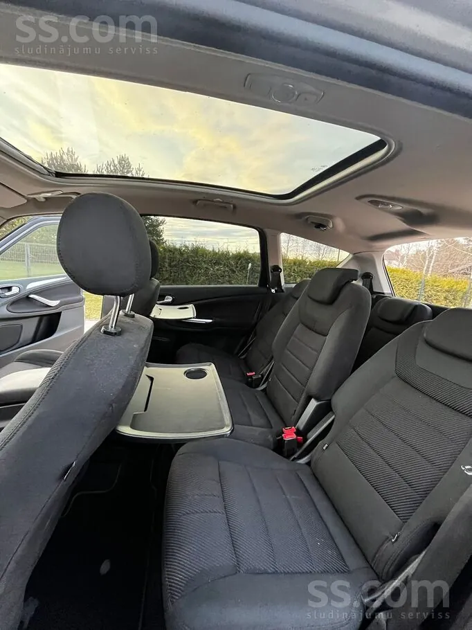 Ford S-Max 2013 photo 3