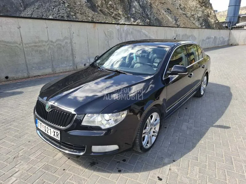 Skoda Superb 2009 photo 4