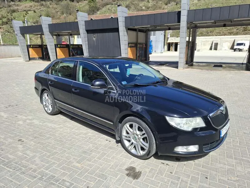 Skoda Superb 2009 photo 3