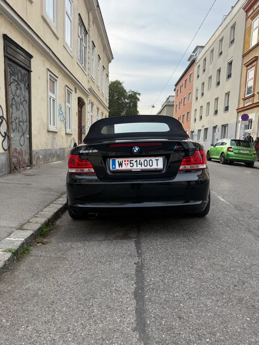 BMW 1 Series 2011 photo 2