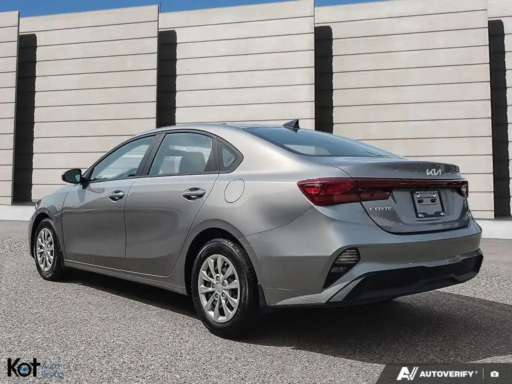 Kia Forte 2023 photo 5