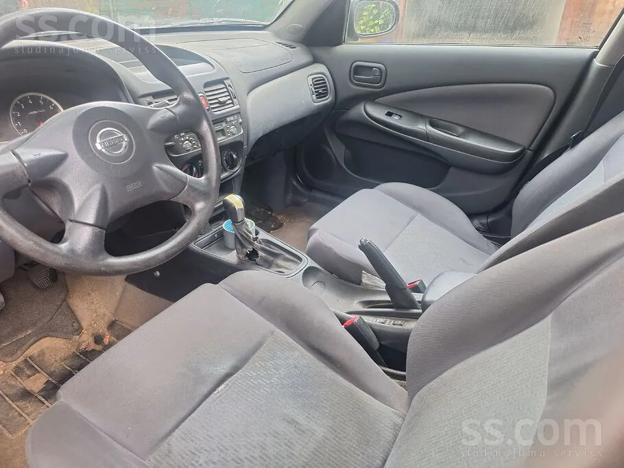 Nissan Almera 2004 photo 5
