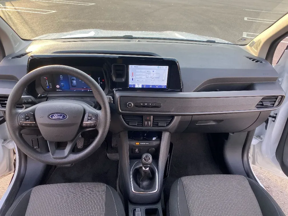 Ford Tourneo 2025 photo 2