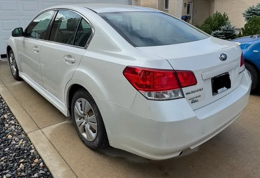 Subaru Legacy 2011 photo 5